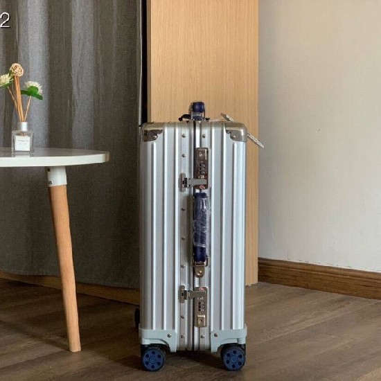 Rimowa Suitcase LXX0058 Rimowa Suitcase LXX0058