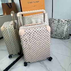 LV       Suitcase LXX0108