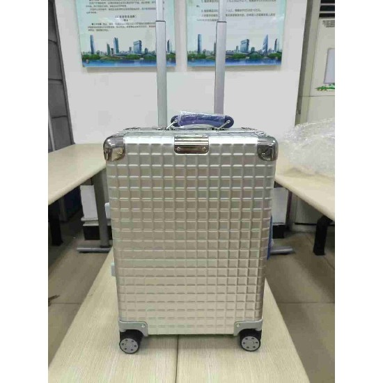 Rimowa   RMW0001