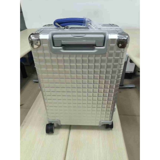 Rimowa   RMW0001