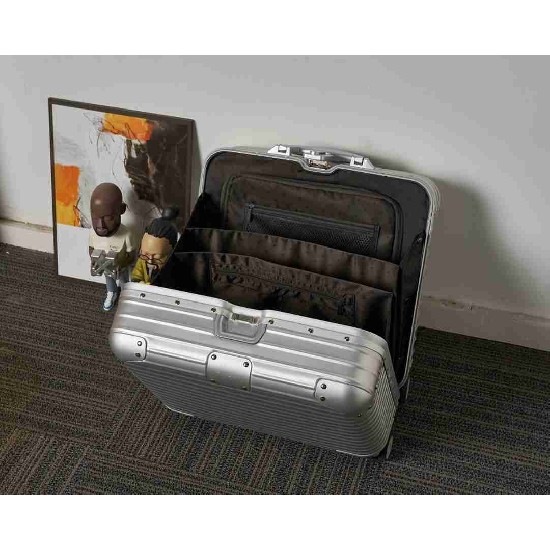 Rimowa   RMW0004