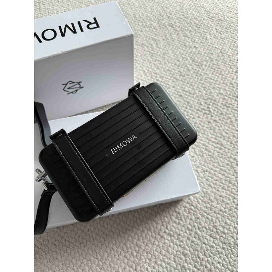 Rimowa   RMW0011