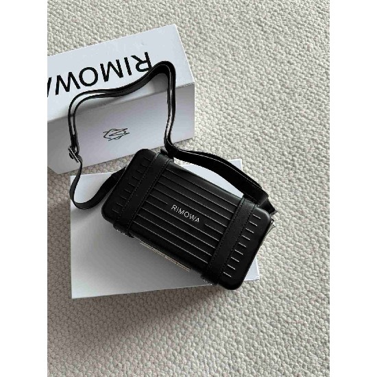 Rimowa   RMW0011