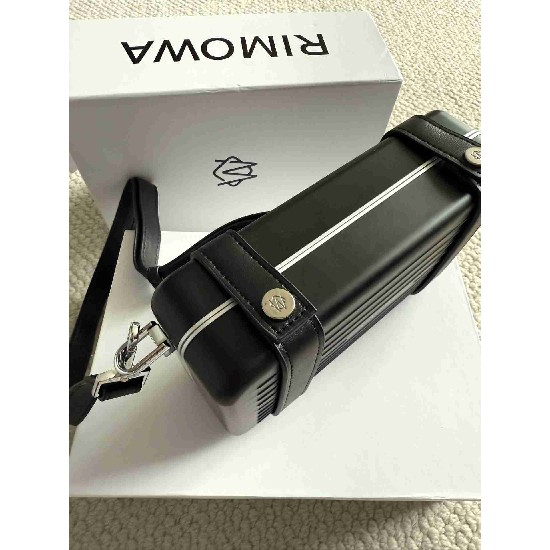 Rimowa   RMW0011