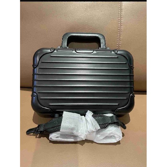 Rimowa   RMW0017