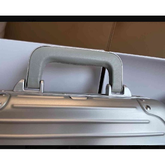 Rimowa   RMW0018