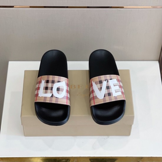 BURBERRY Slipper