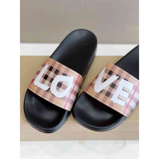 BURBERRY Slipper