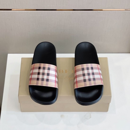 BURBERRY Slipper