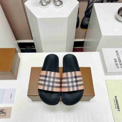 BURBERRY Slipper