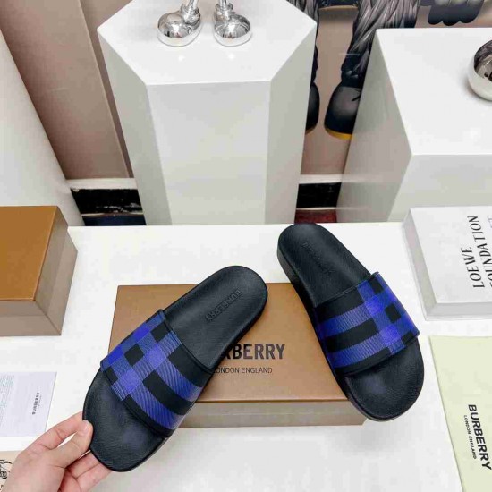 BURBERRY Slipper