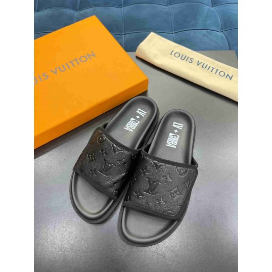 Louis Vuitton Slipper