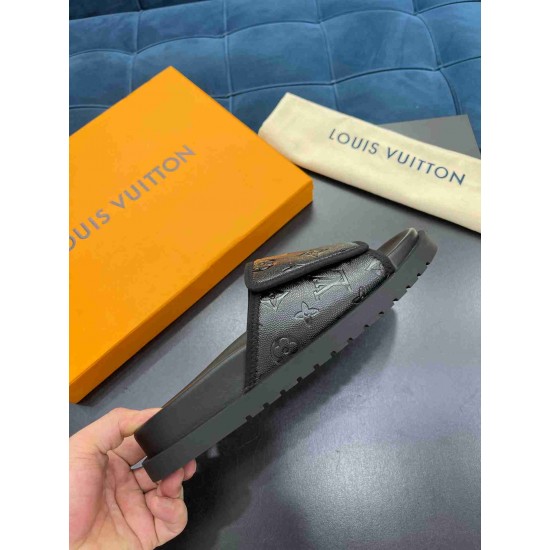 Louis Vuitton Slipper