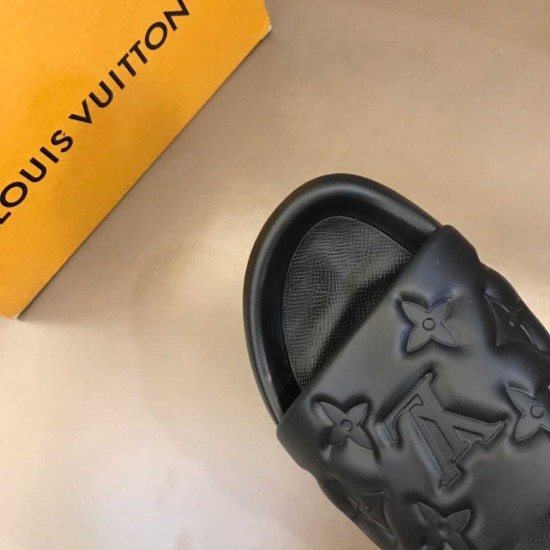 Louis Vuitton Slipper