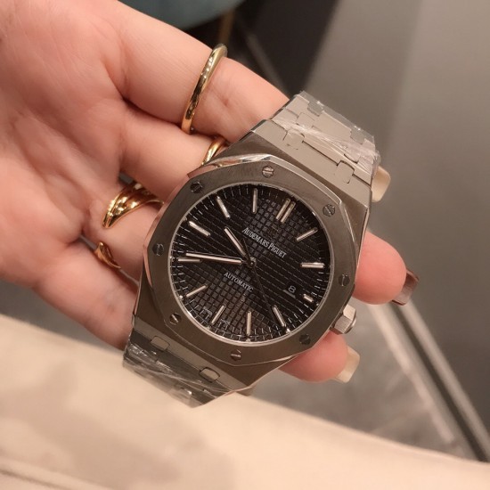 AUDEMARS PIGUET A Royal Oak 44 AU0017