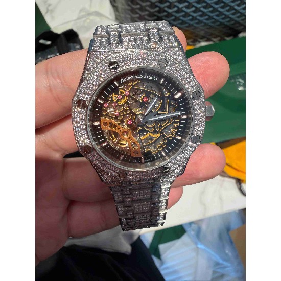 AUDEMARS    PIGUET Royal Oak  AU0101