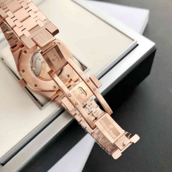 AUDEMARS  PIGUET Royal Oak 41mm AU0136