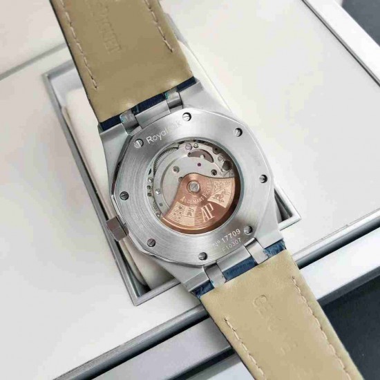 AUDEMARS  PIGUET Royal  Oak 41mm  AU0261