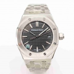 AUDEMARS  PIGUET Royal  Oak 37mm  AU0281