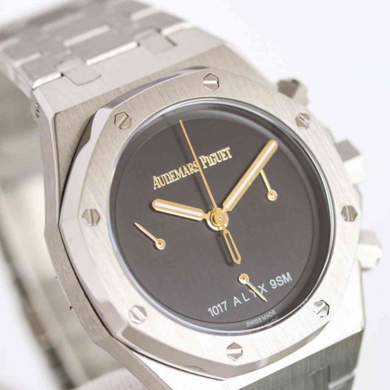 AUDEMARS    PIGUET Royal Oak AU0404