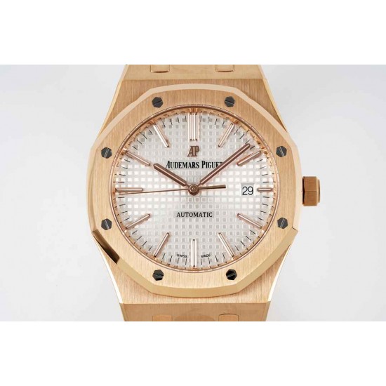 AUDEMARS     PIGUET Royal Oak 41mm AU0425