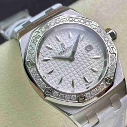 AUDEMARS  PIGUET Royal  Oak 33mm  AU0504