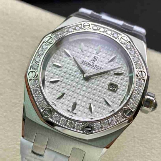 AUDEMARS PIGUET Royal Oak 33mm AU0504 AUDEMARS PIGUET Royal Oak 33mm AU0504