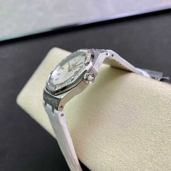 AUDEMARS PIGUET Royal Oak 33mm AU0504 AUDEMARS PIGUET Royal Oak 33mm AU0504