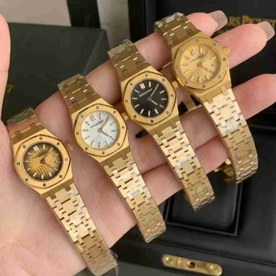 AUDEMARS     PIGUET Royal Oak MINI 23mm AU0526