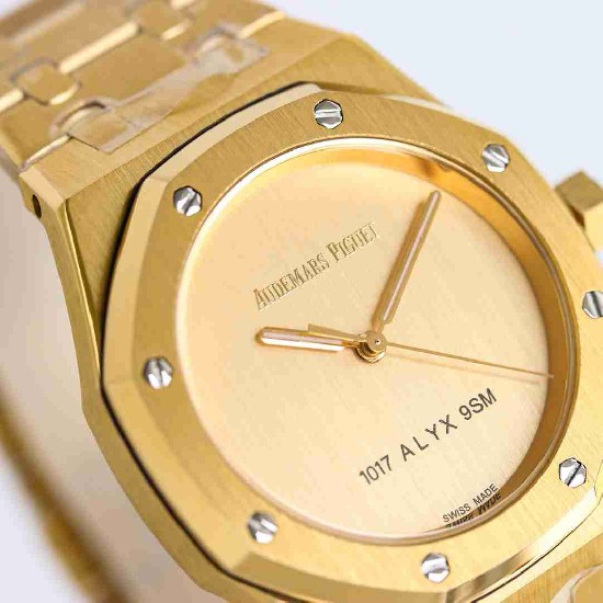 AUDEMARS PIGUET Royal Oak 37mm AU0554 AUDEMARS PIGUET Royal Oak 37mm AU0554