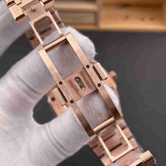 AUDEMARS PIGUET Royal Oak 41mm AU0561 AUDEMARS PIGUET Royal Oak 41mm AU0561