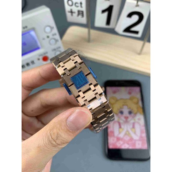 AUDEMARS     PIGUET Royal Oak 41mm AU0564 AUDEMARS     PIGUET Royal Oak 41mm AU0564