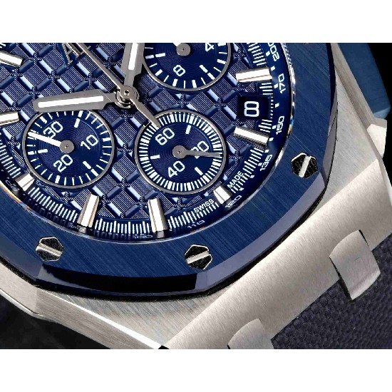AUDEMARS     PIGUET Royal Oak Offshore AU0570 AUDEMARS     PIGUET Royal Oak Offshore AU0570