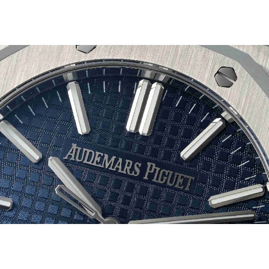 AUDEMARS     PIGUET Royal Oak 41mm AU0579