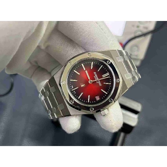 AUDEMARS     PIGUET Royal Oak 39mm AU0596