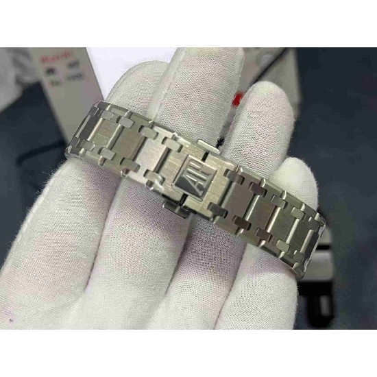 AUDEMARS     PIGUET Royal Oak 39mm AU0596