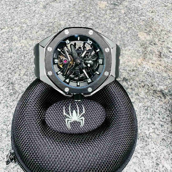 AUDEMARS     PIGUET Royal Oak 43mm AU0599