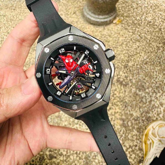 AUDEMARS     PIGUET Royal Oak 43mm AU0600