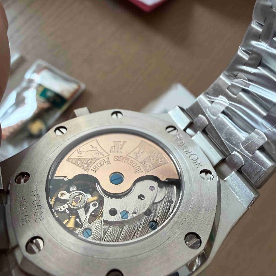 AUDEMARS     PIGUET A Royal Oak 41 AU0604
