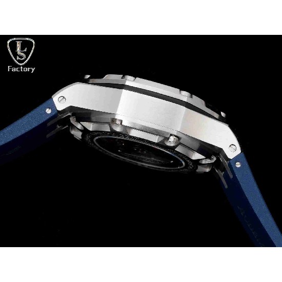 AUDEMARS     PIGUET Royal Oak Offshore AU0610