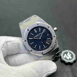 AUDEMARS     PIGUET Royal Oak 39mm AU0629