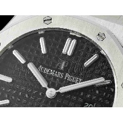 AUDEMARS  PIGUET Royal  Oak 33mm  AU0659