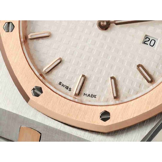 AUDEMARS  PIGUET Royal  Oak 33mm  AU0663