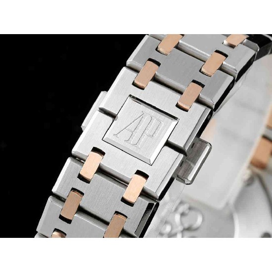 AUDEMARS  PIGUET Royal  Oak 33mm  AU0663