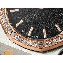 AUDEMARS  PIGUET Royal  Oak 33mm  AU0664