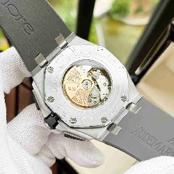AUDEMARS    PIGUET A Royal Oak offshore 41 AU0674