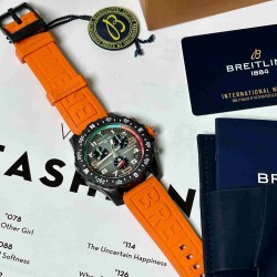 Breitling     BN0167 （carbon fibre）