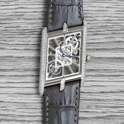 CARTIER   Tank  CA0226