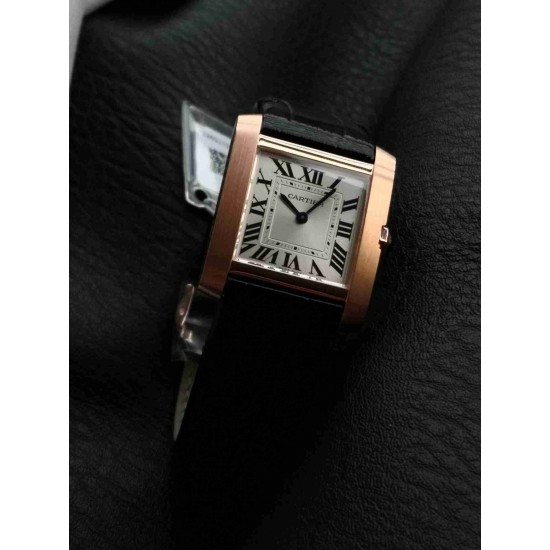 CARTIER   Tank Francaise 2024 (medium) CA00450