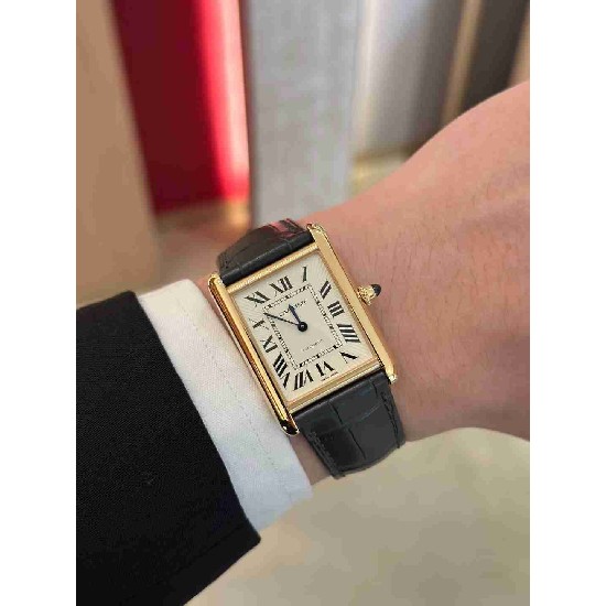 CARTIER     Tank(2025)  CA0575